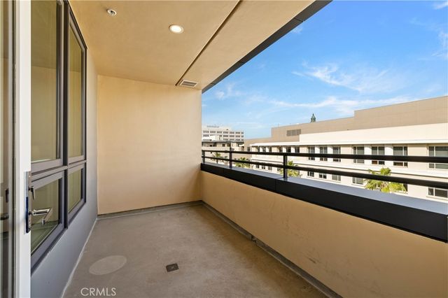 39 S Los Robles Ave. 6010, Pasadena, CA 91101