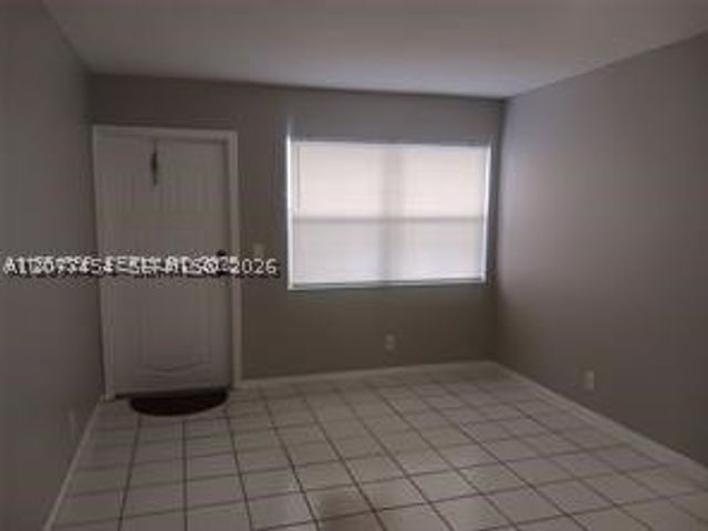 2127 Van Buren St 106, Hollywood, FL 33020