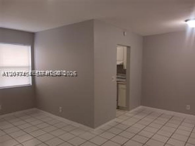 2127 Van Buren St 106, Hollywood, FL 33020