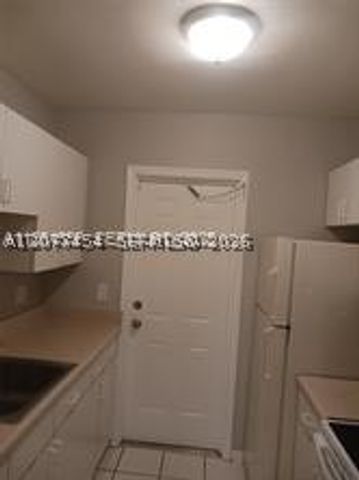 2127 Van Buren St 106, Hollywood, FL 33020