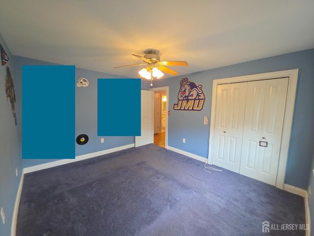 16 Glynn Court, Parlin, NJ 08859