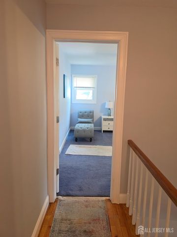 16 Glynn Court, Parlin, NJ 08859