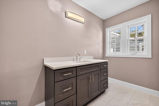 401 LINDEN AVE, Frederick, MD 21703