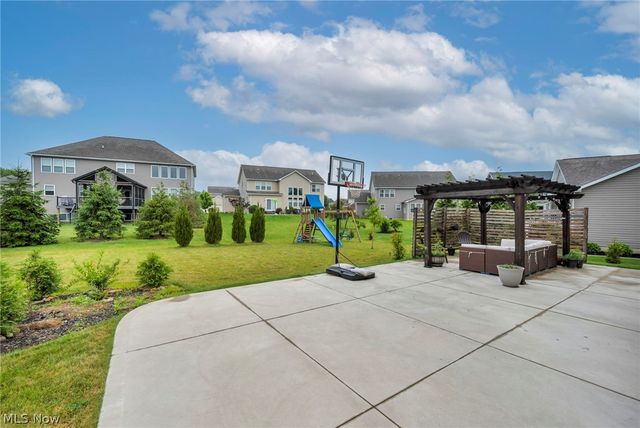 172 Harvester Drive, Copley, OH 44321