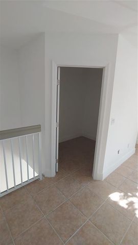18338 NW 68th Avenue B, Hialeah, FL 33015