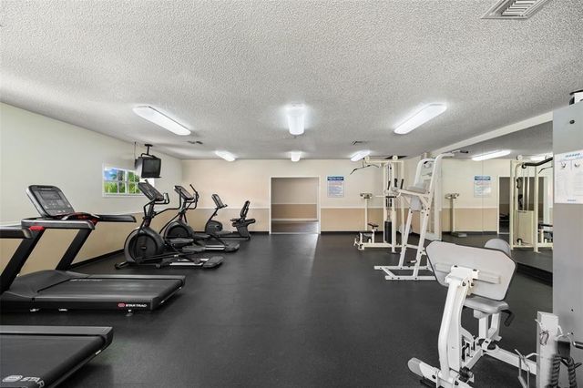 18338 NW 68th Avenue B, Hialeah, FL 33015