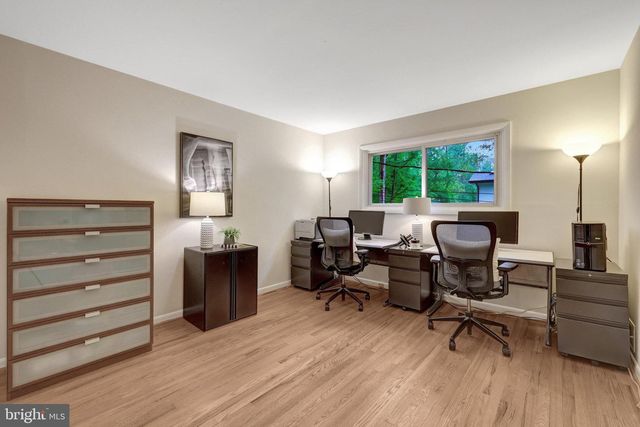 9307 CORONADO TER, Fairfax, VA 22031