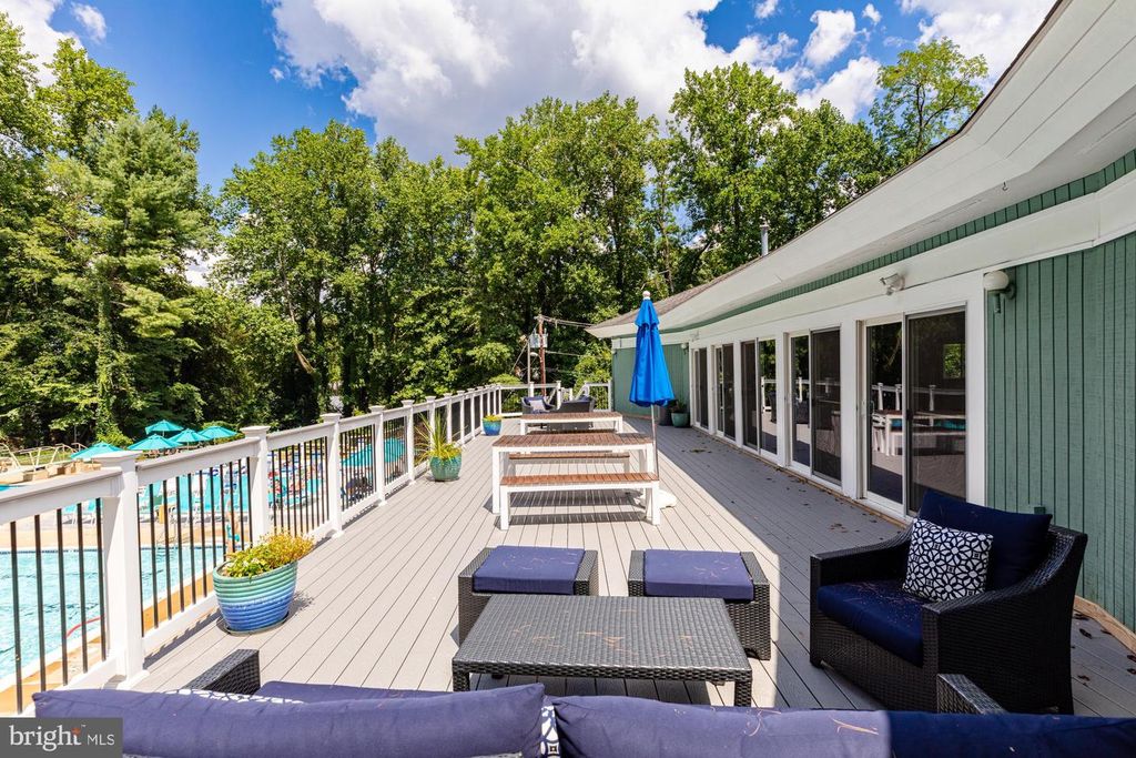 9307 CORONADO TER, Fairfax, VA 22031