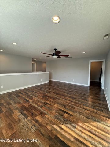 858 Star Ave, Bowling Green, KY 42104