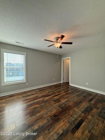 858 Star Ave, Bowling Green, KY 42104