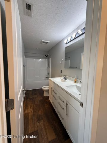 858 Star Ave, Bowling Green, KY 42104