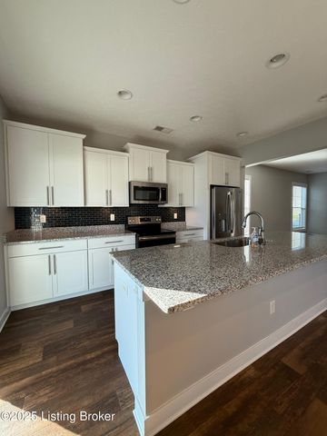 858 Star Ave, Bowling Green, KY 42104