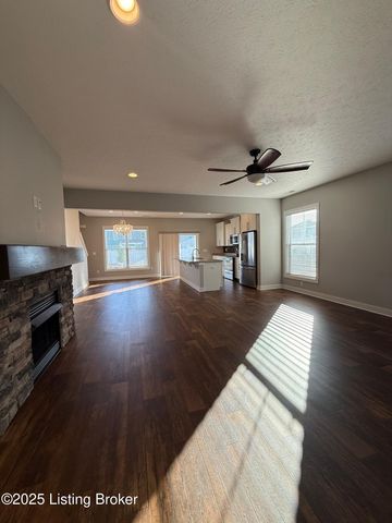 858 Star Ave, Bowling Green, KY 42104