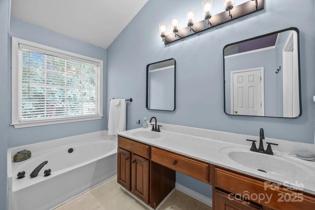 1012 Bancroft Court, Fort Mill, SC 29707