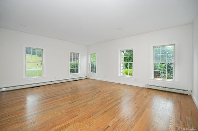 7 Fox Run, Wappingers Falls, NY 12590