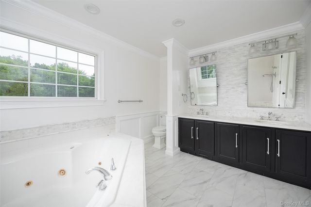 7 Fox Run, Wappingers Falls, NY 12590