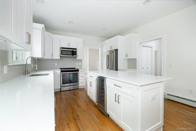 7 Fox Run, Wappingers Falls, NY 12590