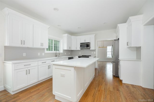 7 Fox Run, Wappingers Falls, NY 12590