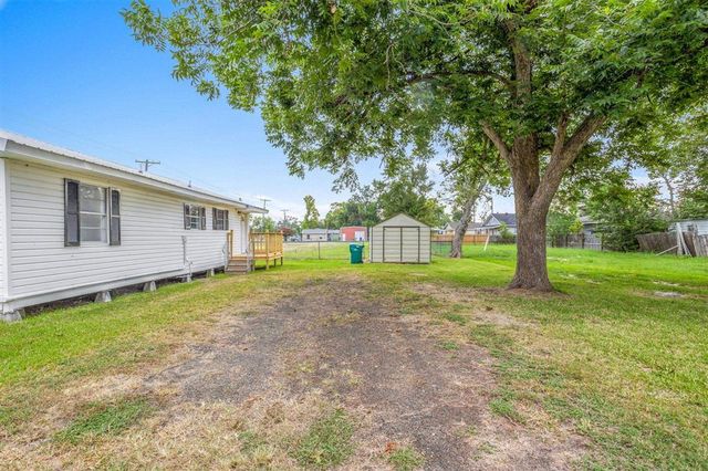 560 N Crocker Street, Sulphur, LA 70663