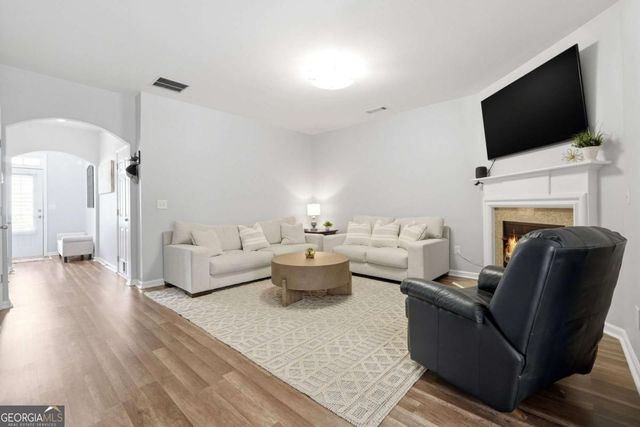 2059 Lakeshore Overlook Drive NW, Kennesaw, GA 30152