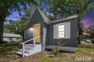 2044 Wood Street, Muskegon, MI 49444