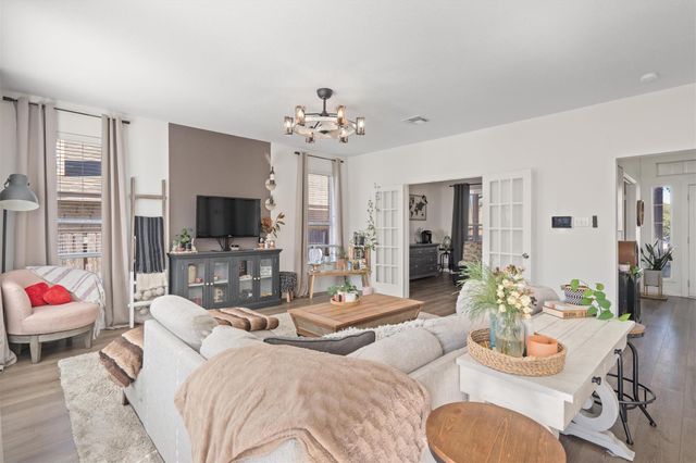 1433 Bradbury LN, Austin, TX 78753