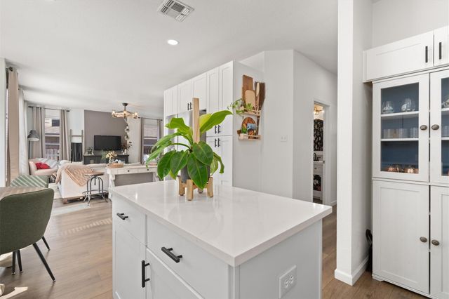 1433 Bradbury LN, Austin, TX 78753