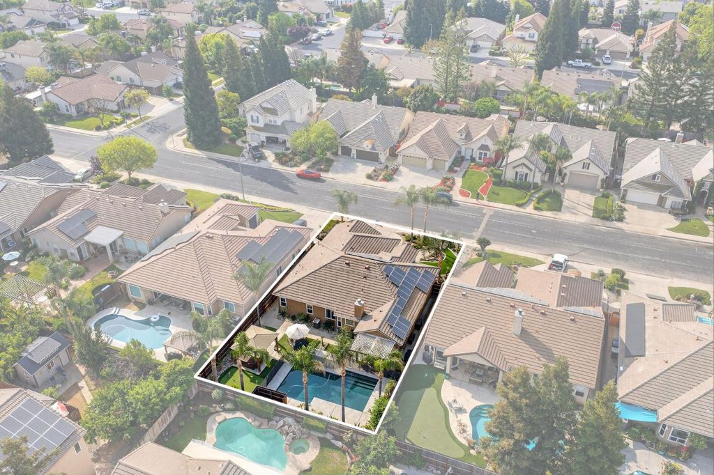 Image 10 of property listing at 2765 Bellaire Avenue, Clovis, CA 93611