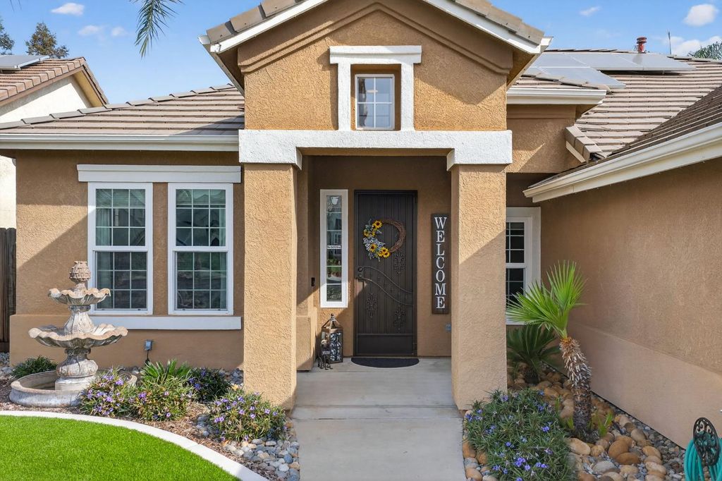 Image 15 of property listing at 2765 Bellaire Avenue, Clovis, CA 93611