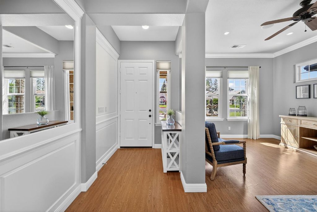Image 16 of property listing at 2765 Bellaire Avenue, Clovis, CA 93611