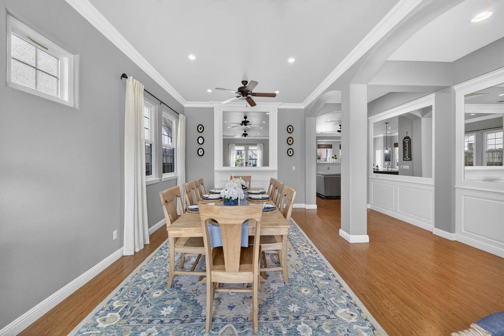 Image 20 of property listing at 2765 Bellaire Avenue, Clovis, CA 93611