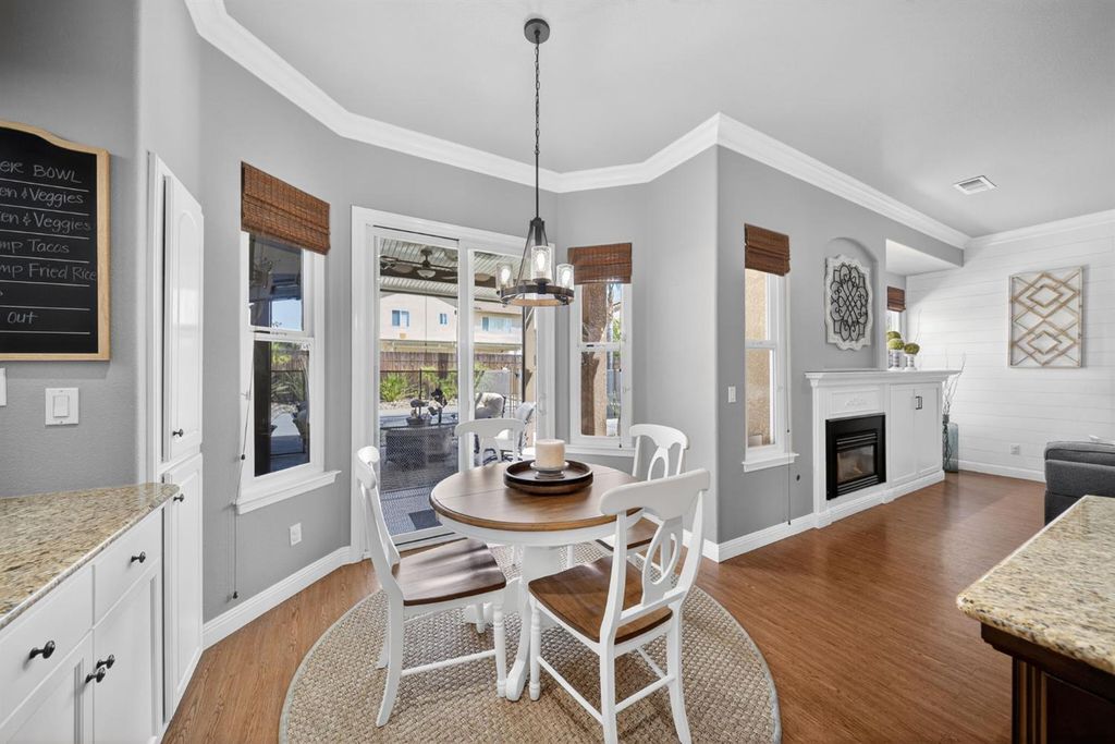 Image 32 of property listing at 2765 Bellaire Avenue, Clovis, CA 93611