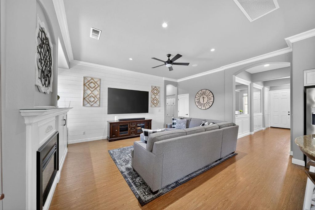 Image 39 of property listing at 2765 Bellaire Avenue, Clovis, CA 93611