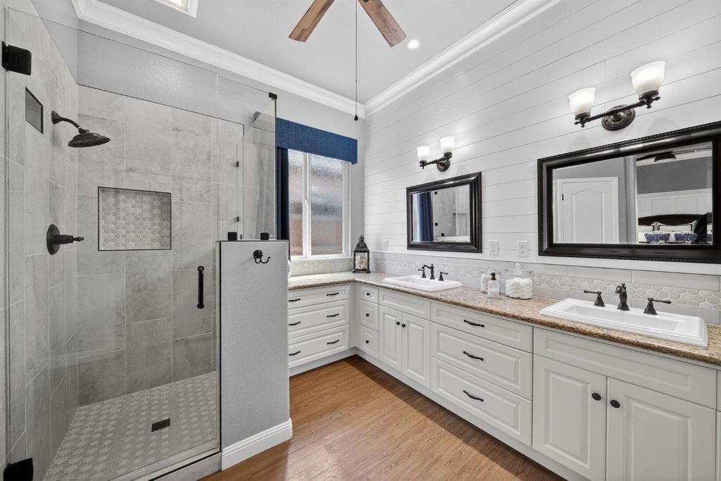 Image 52 of property listing at 2765 Bellaire Avenue, Clovis, CA 93611