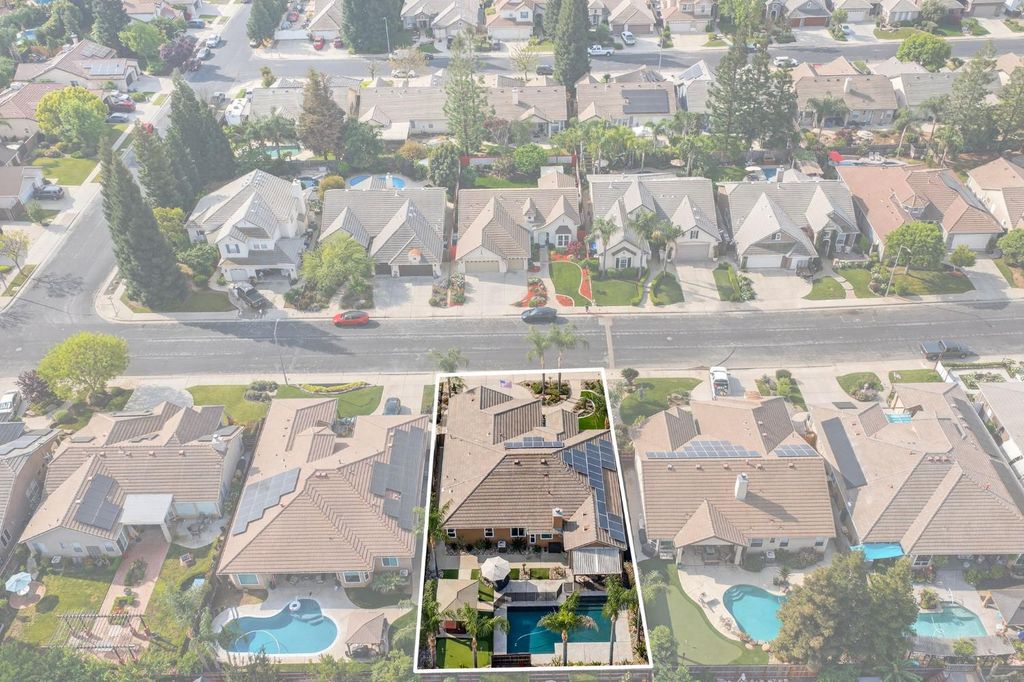 Image 7 of property listing at 2765 Bellaire Avenue, Clovis, CA 93611