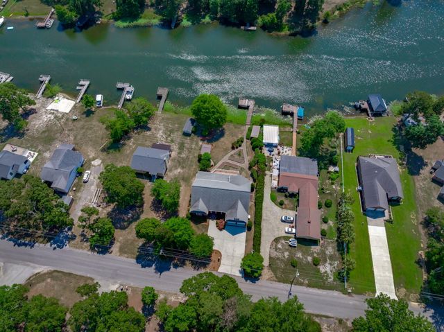 1136 Lemon Avenue, Manning, SC 29102