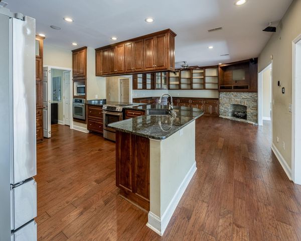 1136 Lemon Avenue, Manning, SC 29102