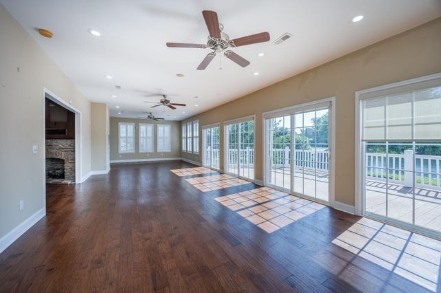 1136 Lemon Avenue, Manning, SC 29102