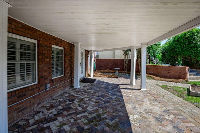 1136 Lemon Avenue, Manning, SC 29102