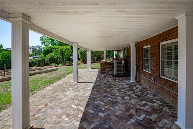 1136 Lemon Avenue, Manning, SC 29102