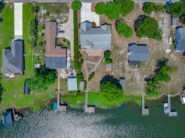 1136 Lemon Avenue, Manning, SC 29102