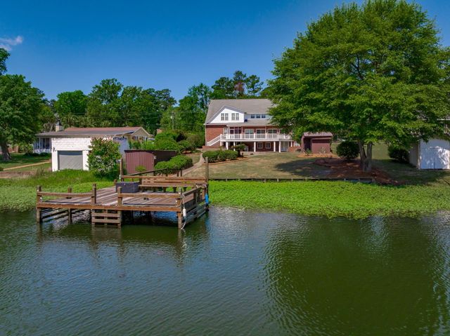 1136 Lemon Avenue, Manning, SC 29102