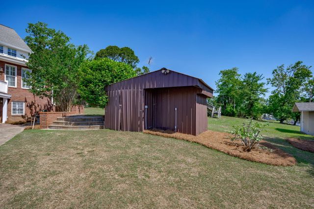 1136 Lemon Avenue, Manning, SC 29102