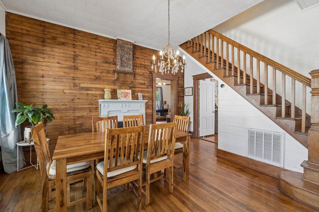 209 Murrell St, Dickson, TN 37055