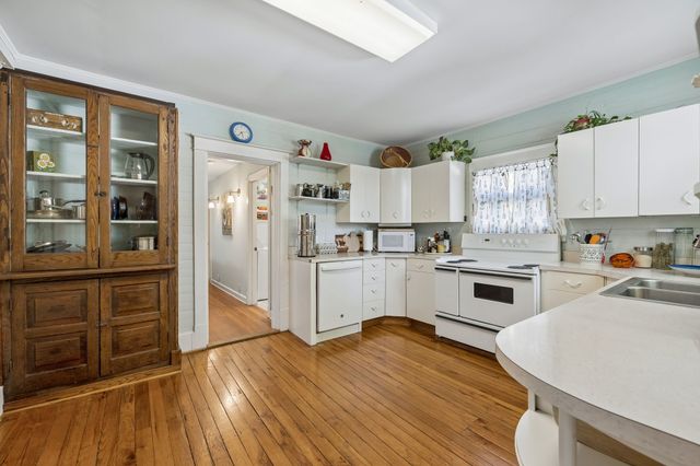 209 Murrell St, Dickson, TN 37055