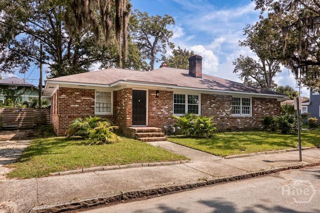 916 Maupas Avenue, Savannah, GA 31401