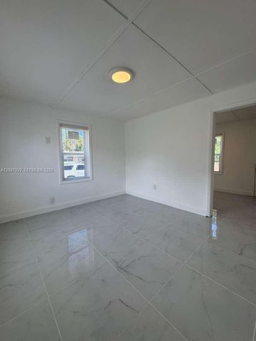 731 SW 3rd Place 1, Dania Beach, FL 33004