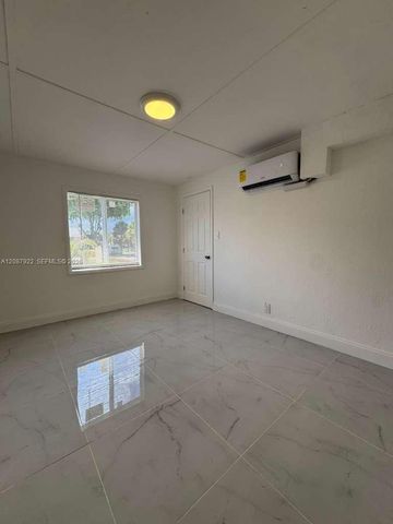 731 SW 3rd Place 1, Dania Beach, FL 33004