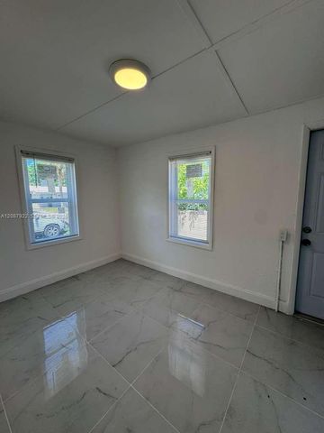 731 SW 3rd Place 1, Dania Beach, FL 33004