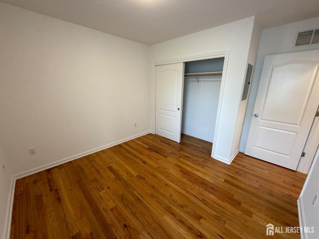 16 E Kupsch Street E A, Sayreville, NJ 08872